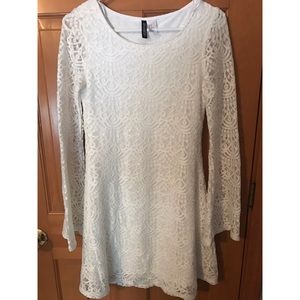 White Lacey bell sleeve dress. Size 8.